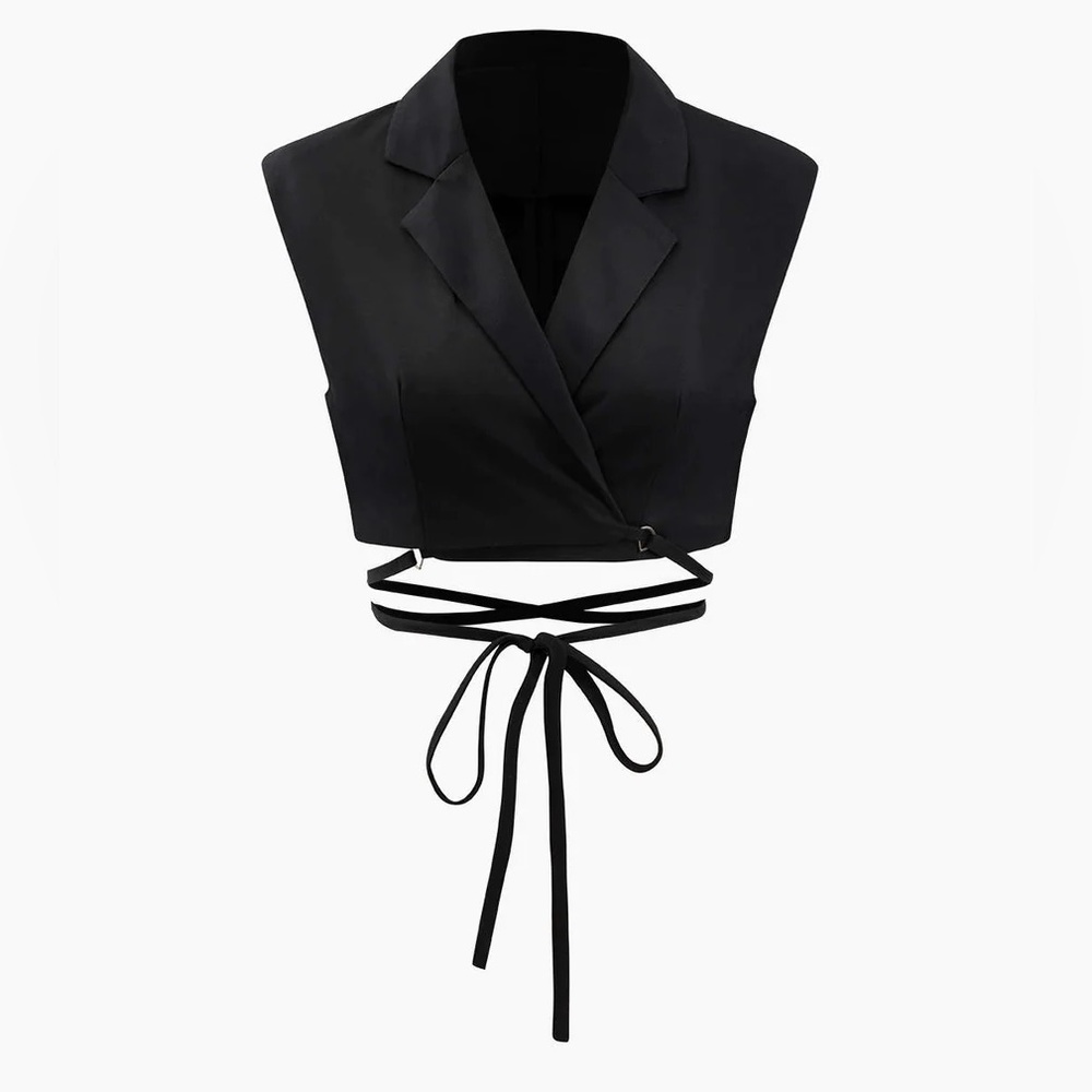 NWT Tie Hem Crop Vest